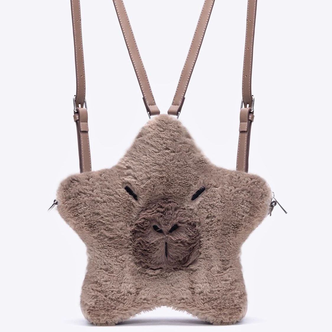 JIAERDI Cute Guinea Pig Star Shape Backpack Women Plush Multi Functional Shoulder Bag Ladies Crossbody Bag Cartoon Crossbody Bag 31x27x8cm сірий колір
JIAERDI Cute Guinea Pig Star Shape Backpack Women Plush Multi Functional Shoulder Bag Ladies Crossbody Bag Cartoon Crossbody Bag 31x27x8cm сірий колір