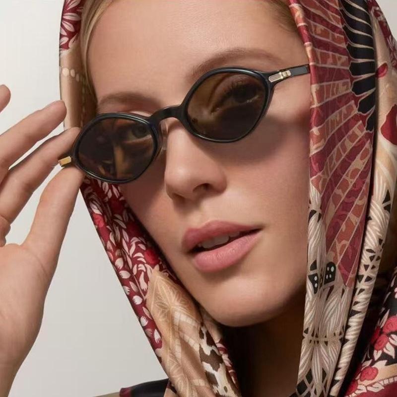 Women s sunglasses, polygonal small frame sunglasses, men s and women s fashion sunglasses
Women s sunglasses, polygonal small frame sunglasses, men s and women s fashion sunglasses