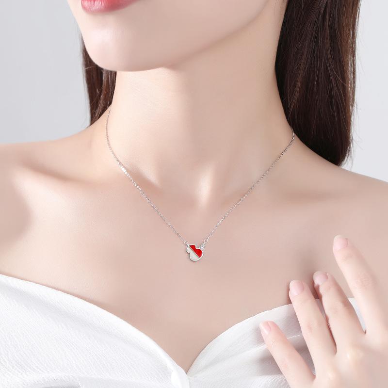 Bao Yi Long S925 Silver Hetian Jade Gourd Necklace for Women - Perfect Valentine s & Mother s Day Gift 925 Silver
Bao Yi Long S925 Silver Hetian Jade Gourd Necklace for Women - Perfect Valentine s & Mother s Day Gift 925 Silver