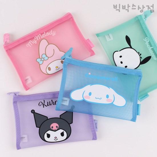 Тонкий квадратный сетчатый мешочек Sanrio с 1 персонажем, многофункциональный сетчатый мешочек для организации мелких предметов, дорожная косметика, популярный персонаж в Корее
Тонкий квадратный сетчатый мешочек Sanrio с 1 персонажем, многофункциональный сетчатый мешочек для организации мелких предметов, дорожная косметика, популярный персонаж в Корее