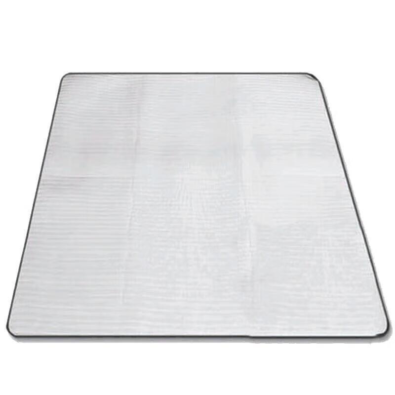 Wolf Walker Outdoor Double-Sided Picnic Mat 210cm x 150cm
Wolf Walker Outdoor Double-Sided Picnic Mat 210cm x 150cm