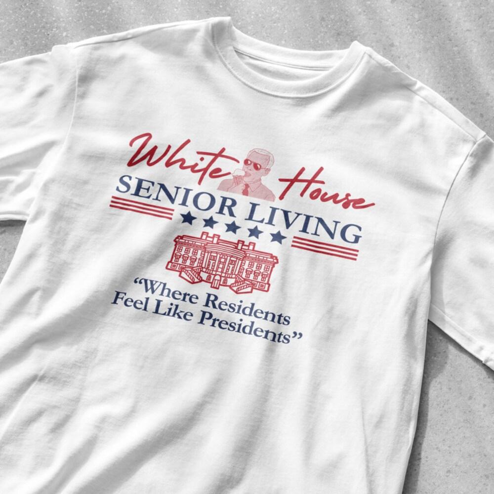 Футболка из 100% хлопка плотностью 230 г/м2 с надписью «White House Senior Living» с надписью «Anti Biden» и надписью «Football Politics» с надписью «Republican» с надписью «Pro America» и надписью «Pro Trump Tee» с надписью «Repu XS белый
Футболка из 100% хлопка плотностью 230 г/м2 с надписью «White House Senior Living» с надписью «Anti Biden» и надписью «Football Politics» с надписью «Republican» с надписью «Pro America» и надписью «Pro Trump Tee» с надписью «Repu XS белый