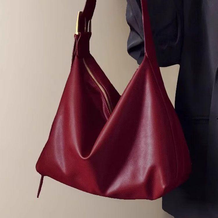 Retro Harajuku Red Tote Bag Women Hot Girl Leather Large Capacity Shoulder Bag Ladies Fashion High End Versatile Crossbody Bags 35x26x17cm
Retro Harajuku Red Tote Bag Women Hot Girl Leather Large Capacity Shoulder Bag Ladies Fashion High End Versatile Crossbody Bags 35x26x17cm
