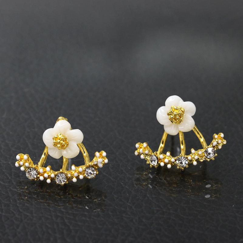 Trendy Crystal Small Stud Earring For Women Korean Daisy Leaves Girls Sweet Earring Fashion Jewelry Accessories
Trendy Crystal Small Stud Earring For Women Korean Daisy Leaves Girls Sweet Earring Fashion Jewelry Accessories
