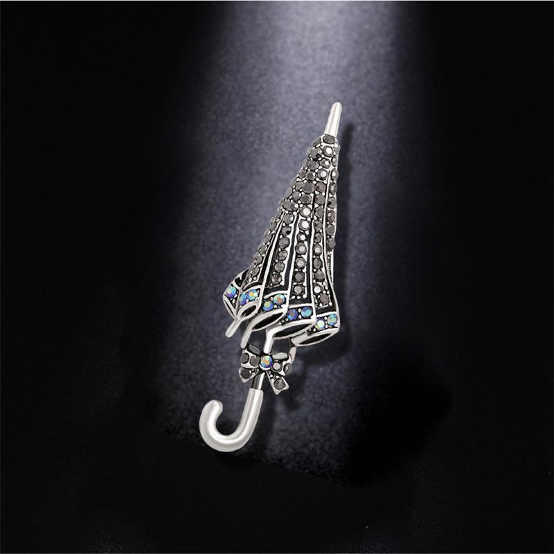 Fashion Exquisite Umbrella Crystal Brooches Pins Design Simple Creative Badges Suit Coat Accessories Jewelry Lady Elegant Pins
Fashion Exquisite Umbrella Crystal Brooches Pins Design Simple Creative Badges Suit Coat Accessories Jewelry Lady Elegant Pins