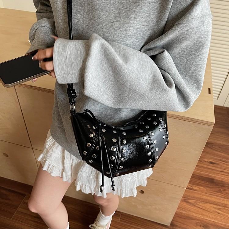 2025 summer new fashion versatile niche handbag high sense large capacity shoulder crossbody dumpling bag
2025 summer new fashion versatile niche handbag high sense large capacity shoulder crossbody dumpling bag