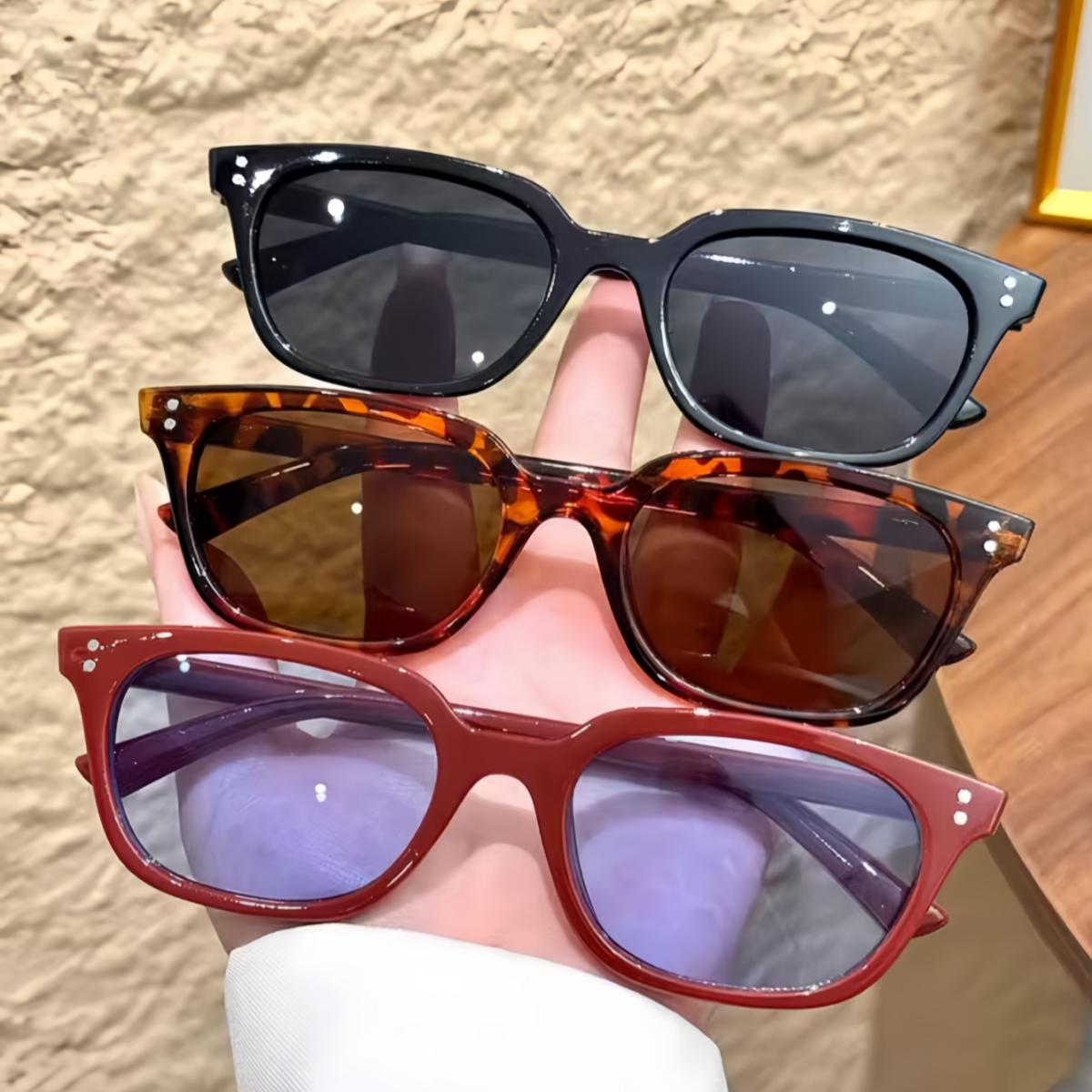 3PCS European and American retro fashion unisex small oval frame sunglasses trendy and versatile summer sun shading, sun protect
3PCS European and American retro fashion unisex small oval frame sunglasses trendy and versatile summer sun shading, sun protect