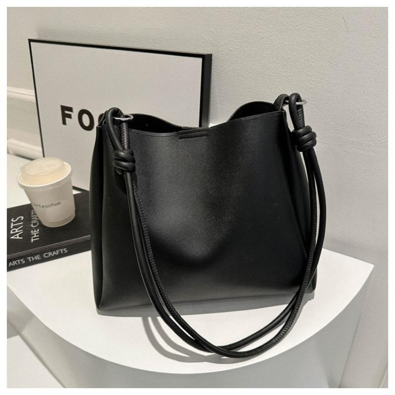 Fashiable High Quality Texture Crossbody Bag, Synthetic Leather Bucket Tote Bag, Single Shoulder Bag for Commuting Women s Bag чёрный
Fashiable High Quality Texture Crossbody Bag, Synthetic Leather Bucket Tote Bag, Single Shoulder Bag for Commuting Women s Bag чёрный