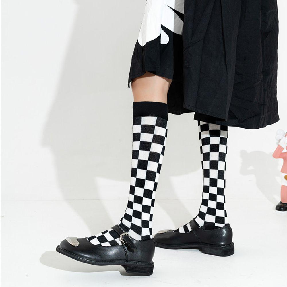 Simple Street style Cool Harajuku Checkerboard Stockings Cotton Korean Style Socks Women Hosiery
Simple Street style Cool Harajuku Checkerboard Stockings Cotton Korean Style Socks Women Hosiery