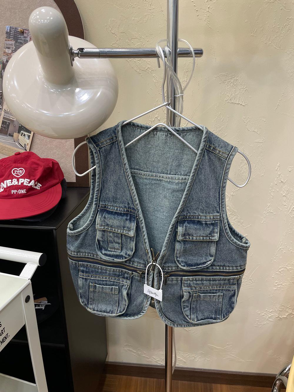 2025 Autumn Children s V-Neck Multi-Pocket Denim Vest Jacket - Trendy Short Sleeve Outerwear 120 cm джинсовый синий
2025 Autumn Children s V-Neck Multi-Pocket Denim Vest Jacket - Trendy Short Sleeve Outerwear 120 cm джинсовый синий