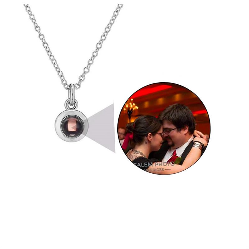 2022 Beating Heart Projection Necklace: Personalized Photo Gift for Girlfriend
2022 Beating Heart Projection Necklace: Personalized Photo Gift for Girlfriend