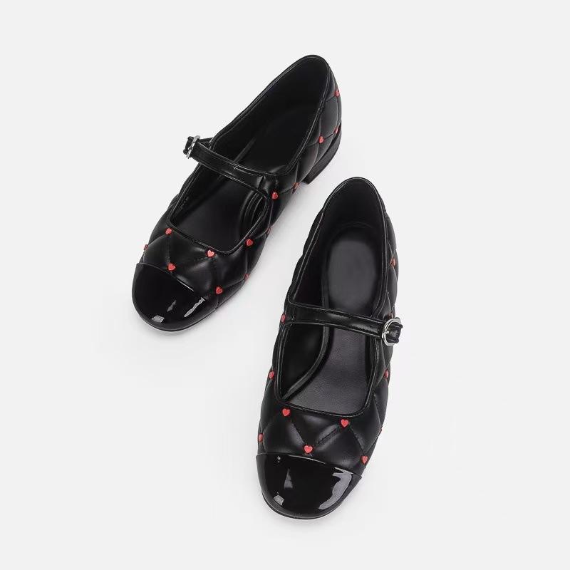 Женские весенние туфли-лодочки на плоской подошве с неглубоким вырезом, ромбовидным декором и ремешком в виде надписи, туфли Мэри Джейн 41 чёрный
Женские весенние туфли-лодочки на плоской подошве с неглубоким вырезом, ромбовидным декором и ремешком в виде надписи, туфли Мэри Джейн 41 чёрный