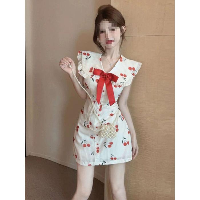 Japanese Cherry Blossom Print A-line Dress with Bowknot for Women - Sweet Waist-Cinched Short Skirt, New Summer Arrival Small
Japanese Cherry Blossom Print A-line Dress with Bowknot for Women - Sweet Waist-Cinched Short Skirt, New Summer Arrival Small