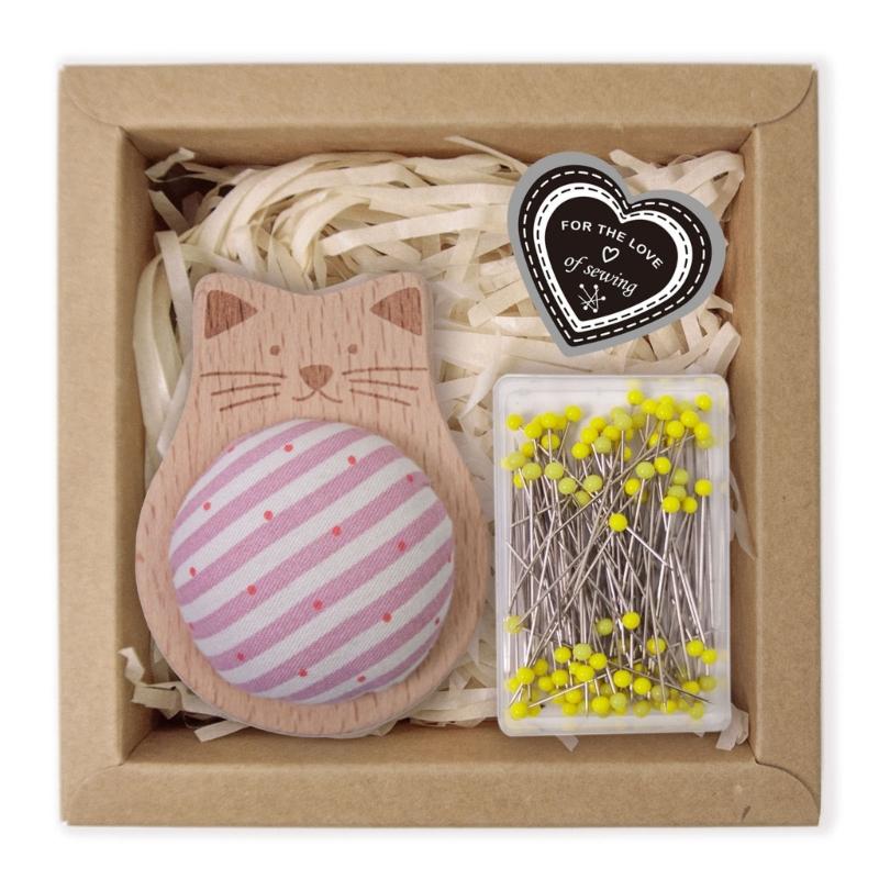 Pin Holder with 100 Straight Sewing Pin for Sewing Dressmaking Needlework Wood Pin Cushion with 38mm Long Quilting Pin розовый
Pin Holder with 100 Straight Sewing Pin for Sewing Dressmaking Needlework Wood Pin Cushion with 38mm Long Quilting Pin розовый