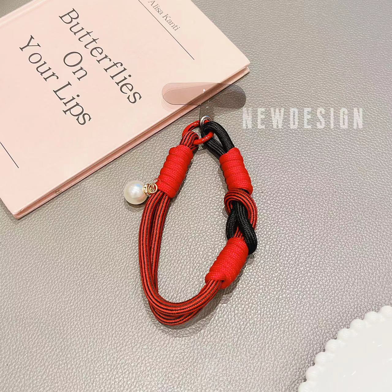 Phone Wrist Lanyard 30cm Nylon Wrist Strap Pearl Phone Charm with Tether Tab Red Black
Phone Wrist Lanyard 30cm Nylon Wrist Strap Pearl Phone Charm with Tether Tab Red Black