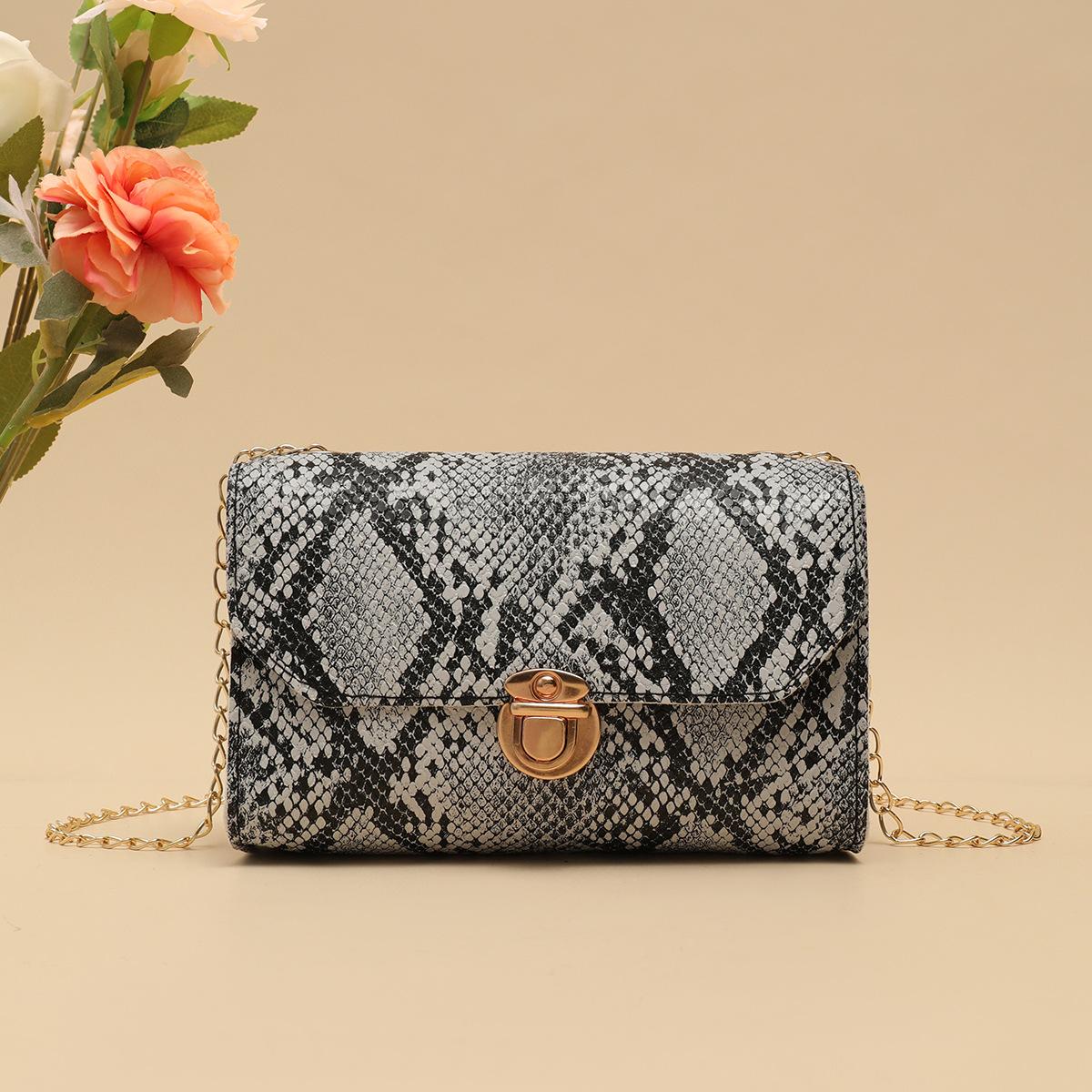 Bag women s new mini leopard print bag retro chain bag shoulder messenger bag women s Xiaoxiangfeng mobile phone bag
Bag women s new mini leopard print bag retro chain bag shoulder messenger bag women s Xiaoxiangfeng mobile phone bag