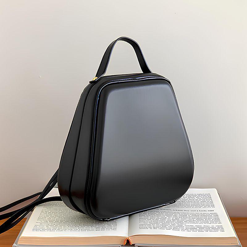 Новый модный женский портативный рюкзак
Новый модный женский портативный рюкзак