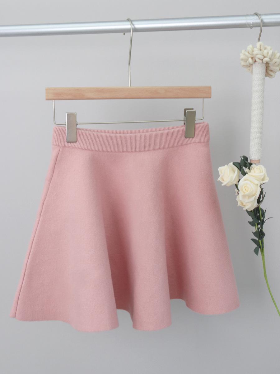Seoul Lovers Dual-Tone Doll Collar Knit Set in Rose Pink (Top & Skirt) XS
Seoul Lovers Dual-Tone Doll Collar Knit Set in Rose Pink (Top & Skirt) XS