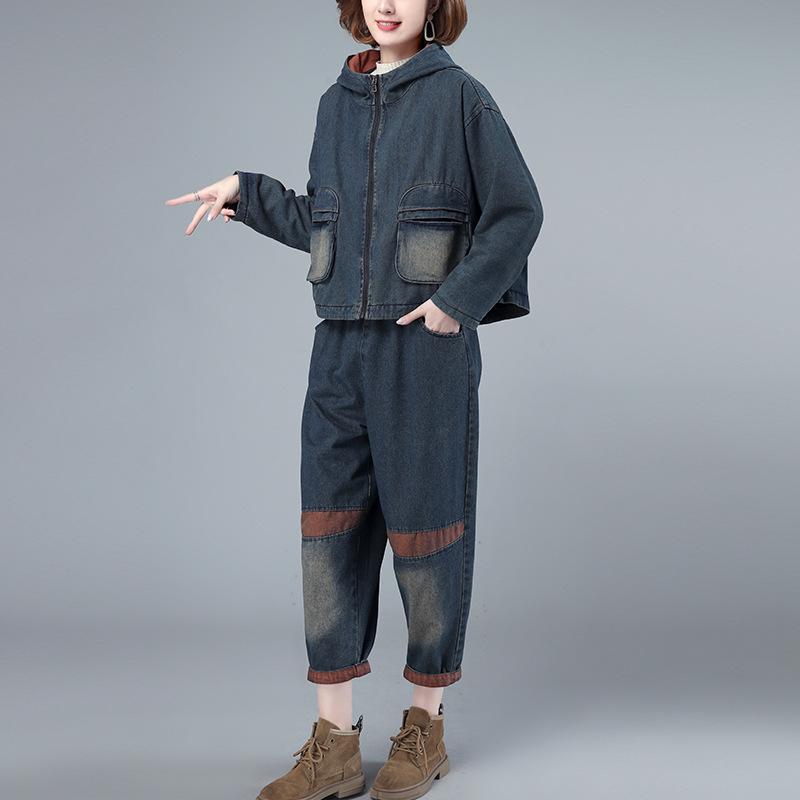 Women s 2024 New Thickened Denim Suit: Autumn/Winter Fashion, Stylish Casual Two-Piece Set for Middle-Aged and Elderly Moms M (up to 115 lbs)
Women s 2024 New Thickened Denim Suit: Autumn/Winter Fashion, Stylish Casual Two-Piece Set for Middle-Aged and Elderly Moms M (up to 115 lbs)