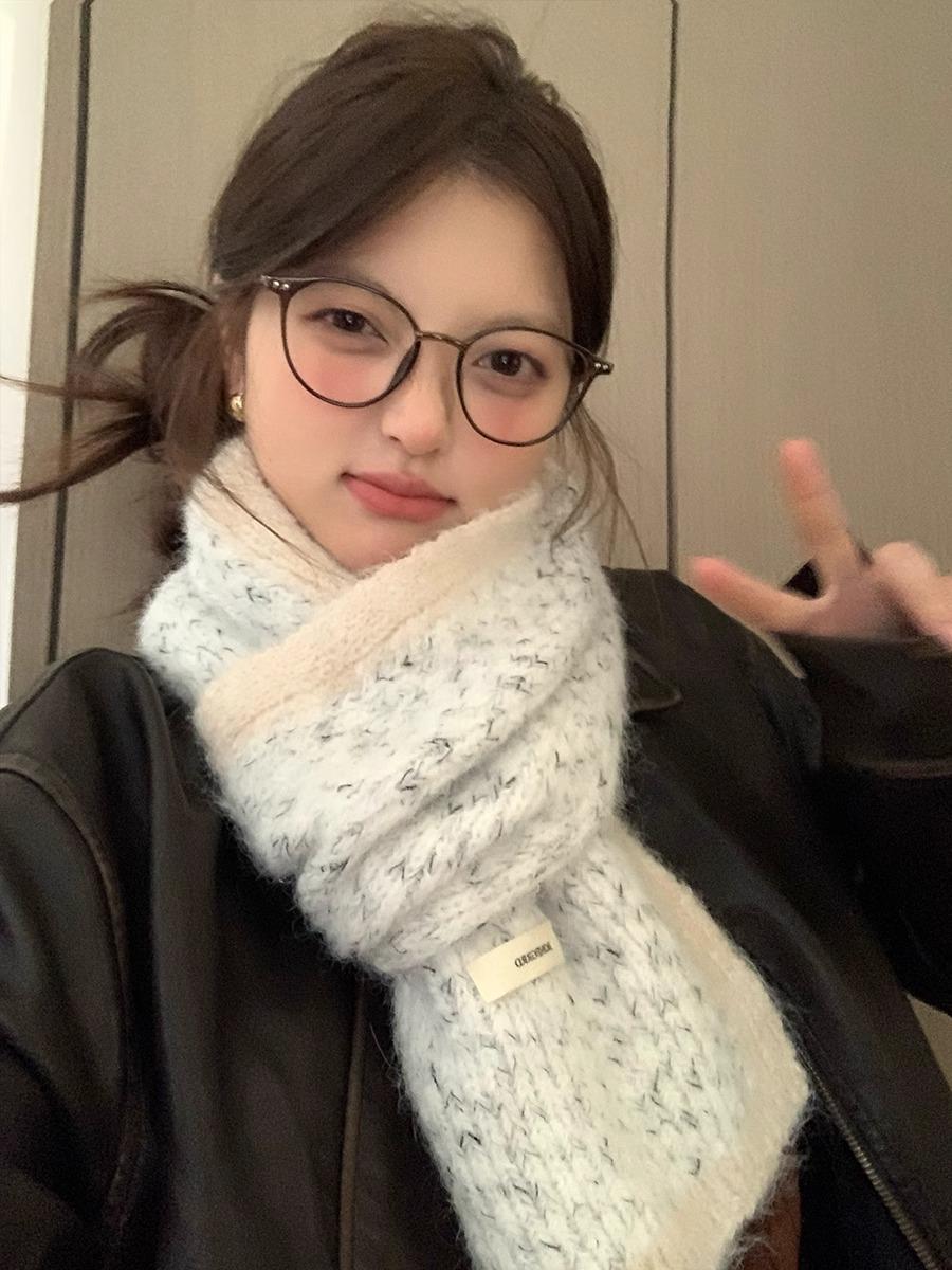 Korean Department Of Advanced Feeling Thickened Warm Knitted Scarf Female Autumn And Winter With Soft Waxy Wool Scarf Students серый
Korean Department Of Advanced Feeling Thickened Warm Knitted Scarf Female Autumn And Winter With Soft Waxy Wool Scarf Students серый