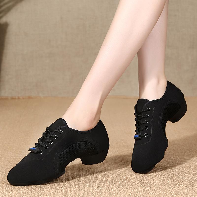 Female professional Latin dance shoes Female teacher shoes Body training shoes Soft-soled dance shoes Dancing shoes National standard waltz dance 44 чорний
Female professional Latin dance shoes Female teacher shoes Body training shoes Soft-soled dance shoes Dancing shoes National standard waltz dance 44 чорний