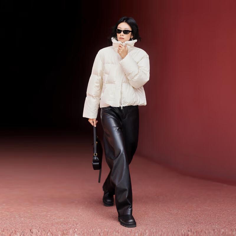 MO&Co. Куртка с коротким лацканом из 90% утиного пуха S 160
MO&Co. Куртка с коротким лацканом из 90% утиного пуха S 160