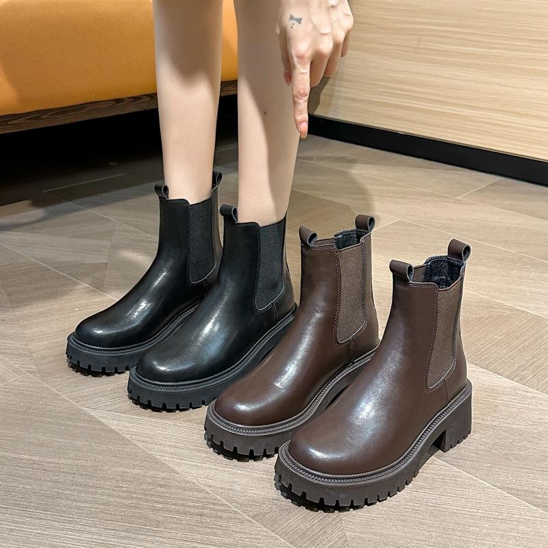 New Chelsea short boots women s British short single boots round Martin boots heightened thick-soled cigarette boots 40
New Chelsea short boots women s British short single boots round Martin boots heightened thick-soled cigarette boots 40