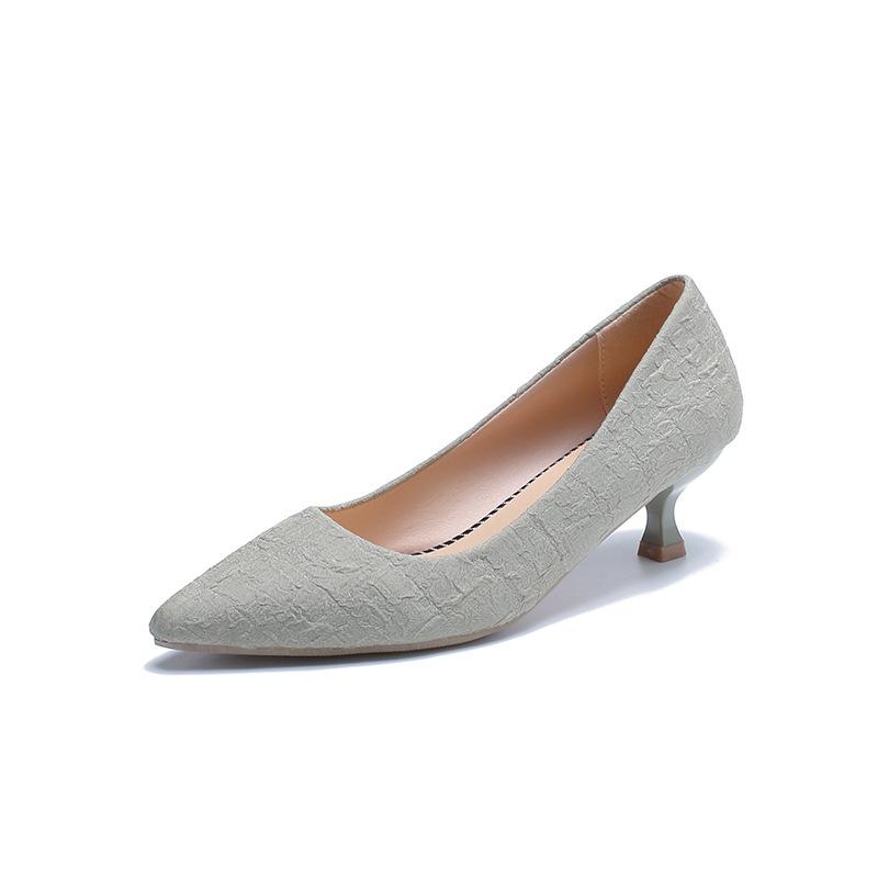 Thin heels pointed high heels women s 2025 autumn new versatile temperament French girl small fresh shallow mouth single shoes women 40
Thin heels pointed high heels women s 2025 autumn new versatile temperament French girl small fresh shallow mouth single shoes women 40