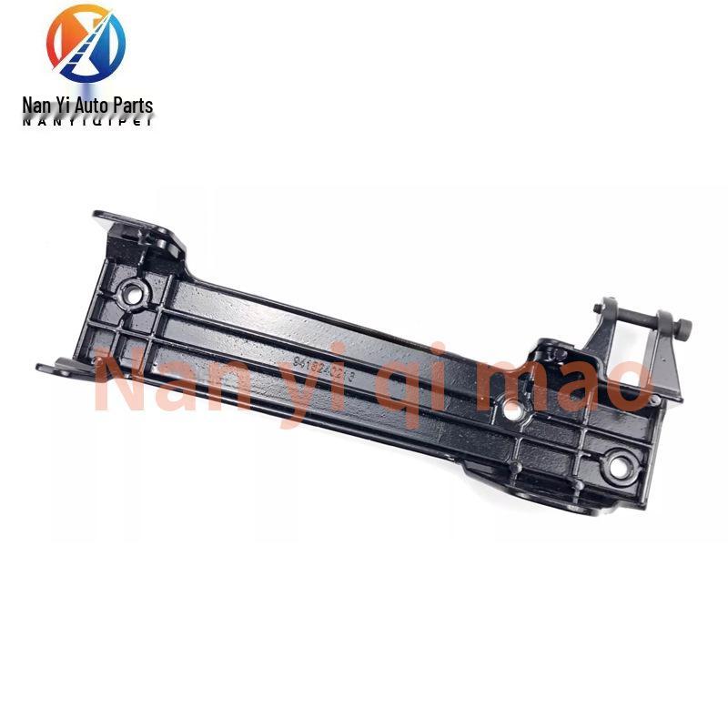 Mercedes-Benz Truck 3341/4141 Inner Wiper Bracket 9418240316/9418240216
Mercedes-Benz Truck 3341/4141 Inner Wiper Bracket 9418240316/9418240216