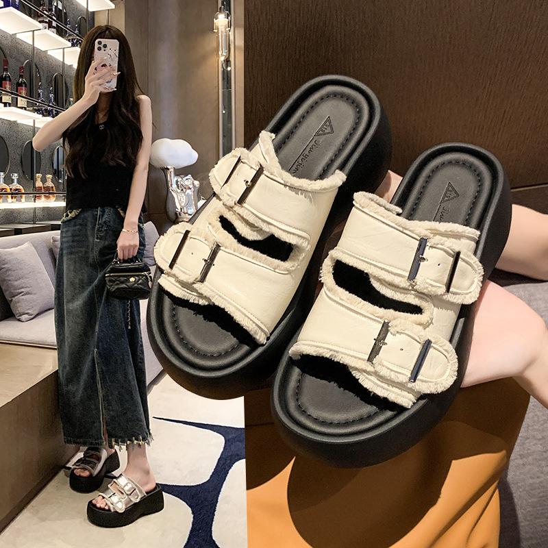 With skirt, platform slippers, women s summer outer wear fashion and high sense 2025 new model, going out flat bottom sandals women 35
With skirt, platform slippers, women s summer outer wear fashion and high sense 2025 new model, going out flat bottom sandals women 35