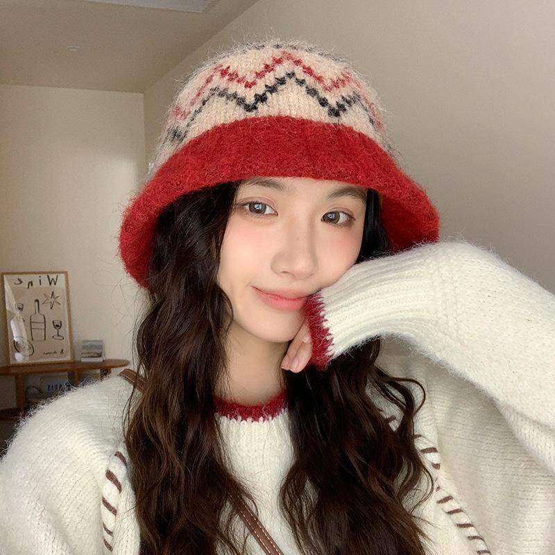 Повседневная шляпа-ведро в корейском стиле, утолщенная шерстяная шляпа в японском стиле, теплая модная женская шляпа на осень и зиму, универсальная вязаная шапка, маленькое лицо 54-60CM
Повседневная шляпа-ведро в корейском стиле, утолщенная шерстяная шляпа в японском стиле, теплая модная женская шляпа на осень и зиму, универсальная вязаная шапка, маленькое лицо 54-60CM