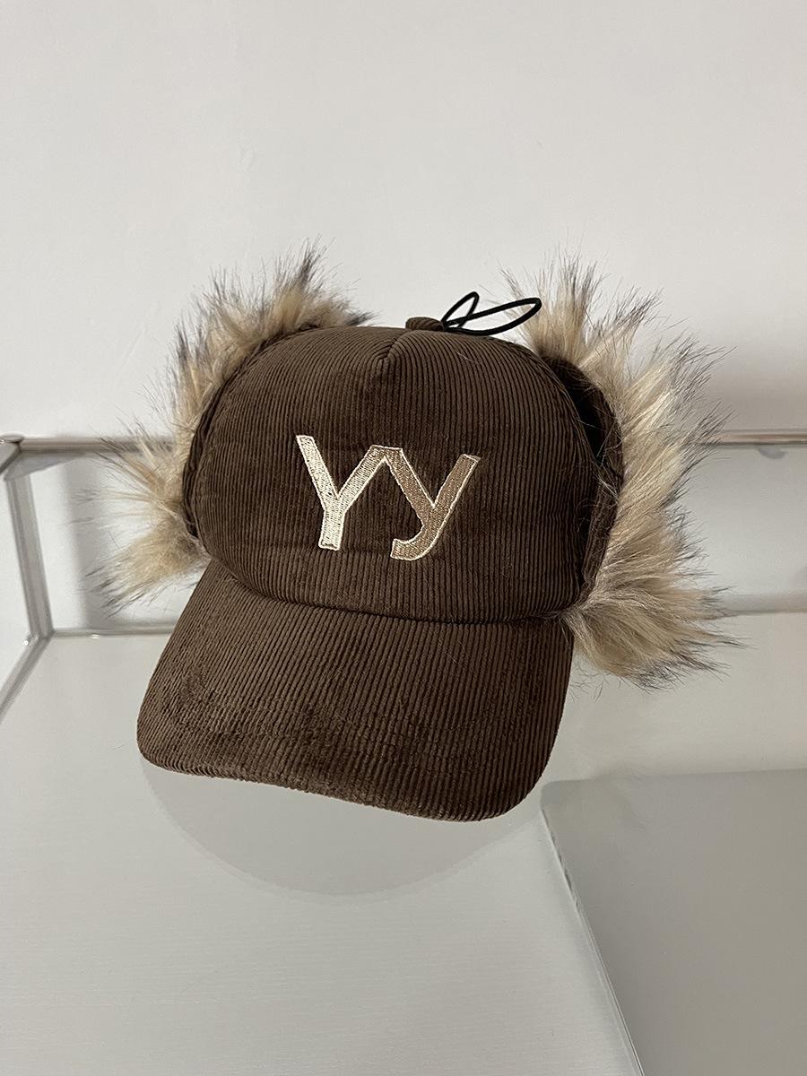 Winter Baseball Cap Corduroy Beanie Hat Fleece Lined Thickened Warm with YY Embroidery and Ear Flaps for Outdoor Activities (56-58cm) коричневий
Winter Baseball Cap Corduroy Beanie Hat Fleece Lined Thickened Warm with YY Embroidery and Ear Flaps for Outdoor Activities (56-58cm) коричневий