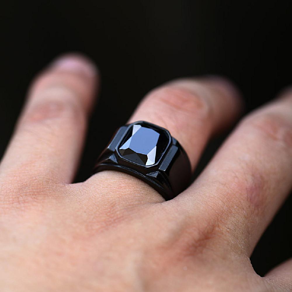 Punk Hip Hop Creative Design Square Black Red Stone Men s Ring Retro Simple 316L Stainless Steel Ring Jewelry Gift Wholesale 13 чорний
Punk Hip Hop Creative Design Square Black Red Stone Men s Ring Retro Simple 316L Stainless Steel Ring Jewelry Gift Wholesale 13 чорний
