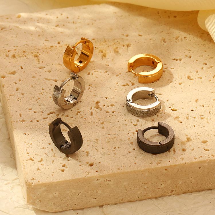 Trendy Frosted Stainless Steel Hip Hop Ear Cuffs: Versatile and Stylish European-American Cold Style Hoops
Trendy Frosted Stainless Steel Hip Hop Ear Cuffs: Versatile and Stylish European-American Cold Style Hoops