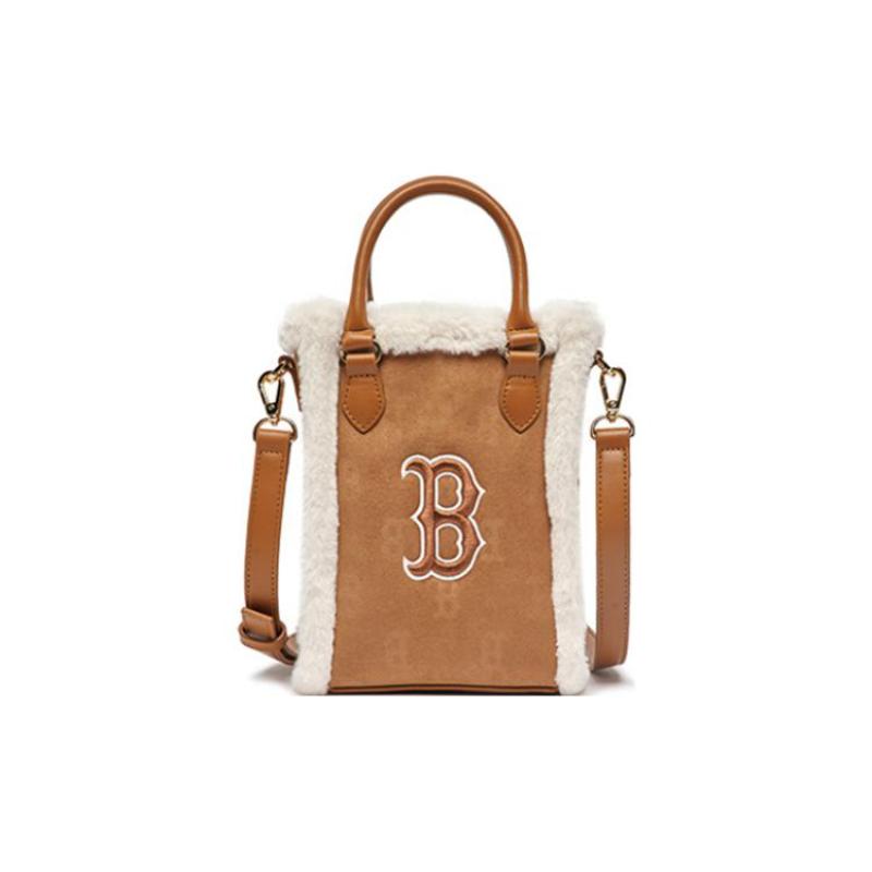 MLB Suede Crossbody Bag Handbag Regular Women s Camel Casual верблюд
MLB Suede Crossbody Bag Handbag Regular Women s Camel Casual верблюд