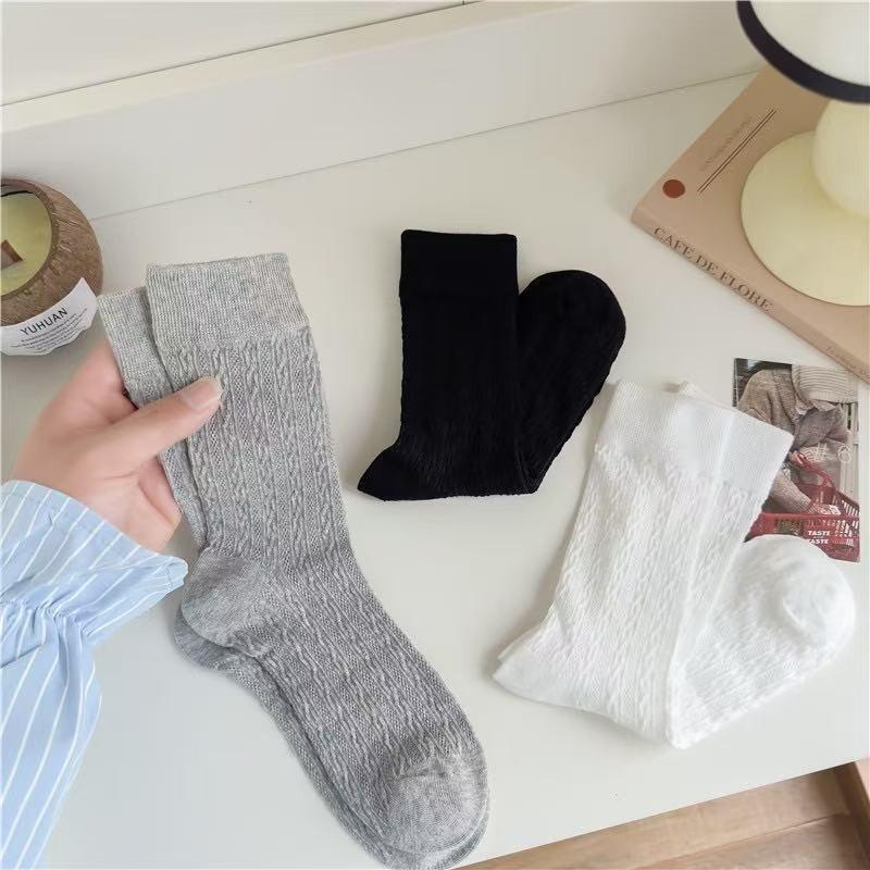 Female Spring and Summer Thin Style Pure Cotton Hemp Medium Tube Moon Cotton Socks 1 pair білий
Female Spring and Summer Thin Style Pure Cotton Hemp Medium Tube Moon Cotton Socks 1 pair білий