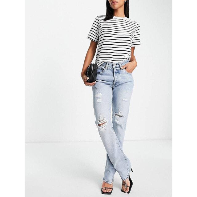 Светло-голубые рваные джинсы Levi s 501 прямого кроя с завышенной талией
Светло-голубые рваные джинсы Levi s 501 прямого кроя с завышенной талией