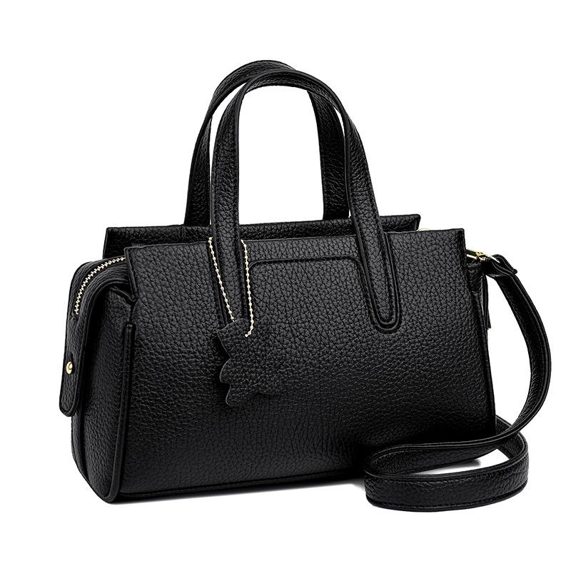 2025 New Versatile Fashion One Shoulder Crossbody Bag Commuter Large Capacity Bag Women s Niche Temperament Women s Handbag чёрный
2025 New Versatile Fashion One Shoulder Crossbody Bag Commuter Large Capacity Bag Women s Niche Temperament Women s Handbag чёрный