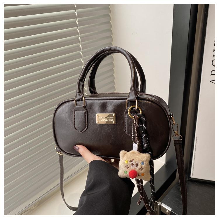 Нишевая модная женская весенняя новая ретро повседневная маленькая квадратная сумка, сумка-мессенджер No pendant
Нишевая модная женская весенняя новая ретро повседневная маленькая квадратная сумка, сумка-мессенджер No pendant