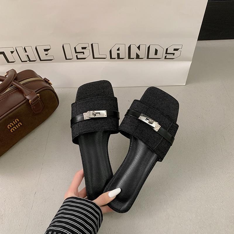 Большие классные тапочки женские летние 2025 новые односимвольные тапочки с квадратной головкой женские джинсовые женские тапочки 36 чёрный
Большие классные тапочки женские летние 2025 новые односимвольные тапочки с квадратной головкой женские джинсовые женские тапочки 36 чёрный