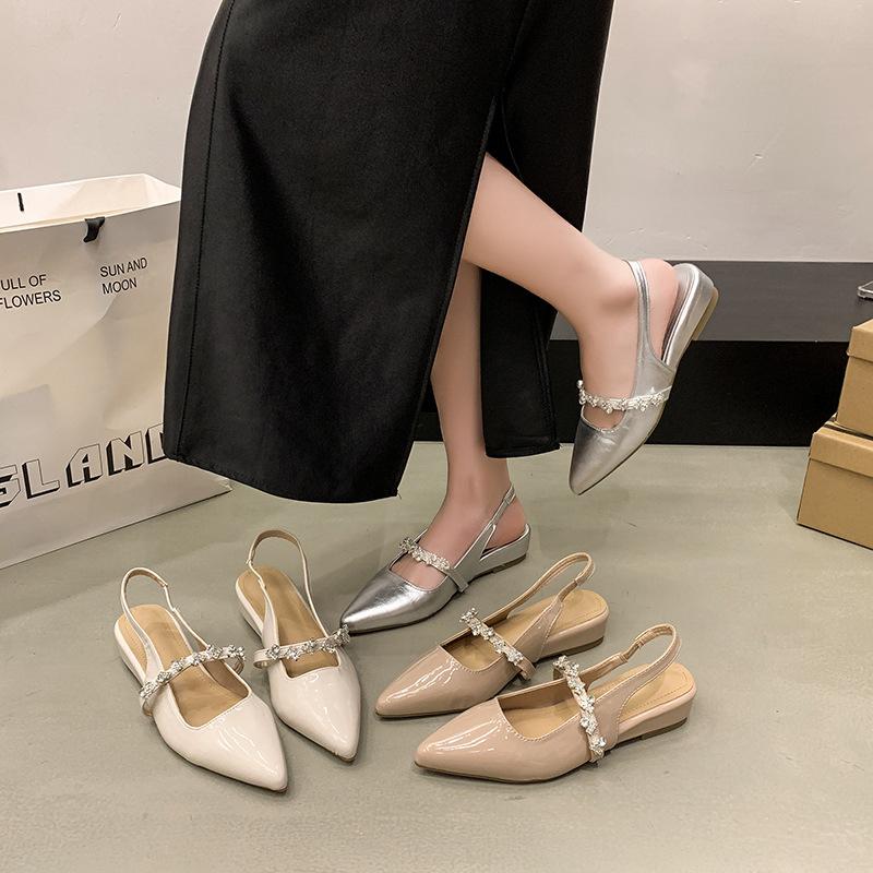 One word with rhinestone sandals women s summer new bag head half drag flat shoes pointed single shoes women s outer wear 35
One word with rhinestone sandals women s summer new bag head half drag flat shoes pointed single shoes women s outer wear 35