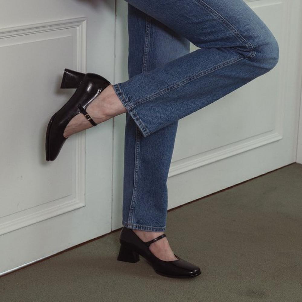 Elizabeth Stewart Classic Mary Jane Guest Shoes Pumps Ebal136520 blacks/225
Elizabeth Stewart Classic Mary Jane Guest Shoes Pumps Ebal136520 blacks/225