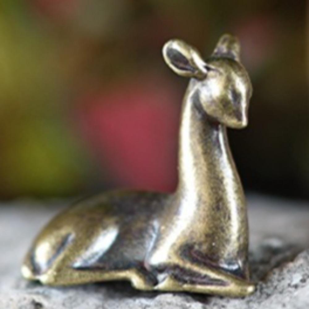 Copper Alloy Deer Figurine, Miniature Fawn Sculpture for Terrarium & Desk Decor, Vintage Accent
Copper Alloy Deer Figurine, Miniature Fawn Sculpture for Terrarium & Desk Decor, Vintage Accent