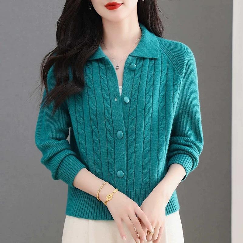 Осень Зима Верхняя одежда Лацкан Однотонный Укороченный Вязаный Кардиган Женский Корейский Свободный Свитер с Завышенной Талией One Size синий
Осень Зима Верхняя одежда Лацкан Однотонный Укороченный Вязаный Кардиган Женский Корейский Свободный Свитер с Завышенной Талией One Size синий