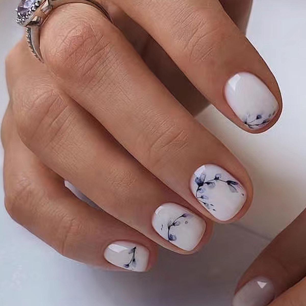 Gradient Ink Flower Press-On Nail Art Patches - Waterproof & Removable Fake Nails
Gradient Ink Flower Press-On Nail Art Patches - Waterproof & Removable Fake Nails