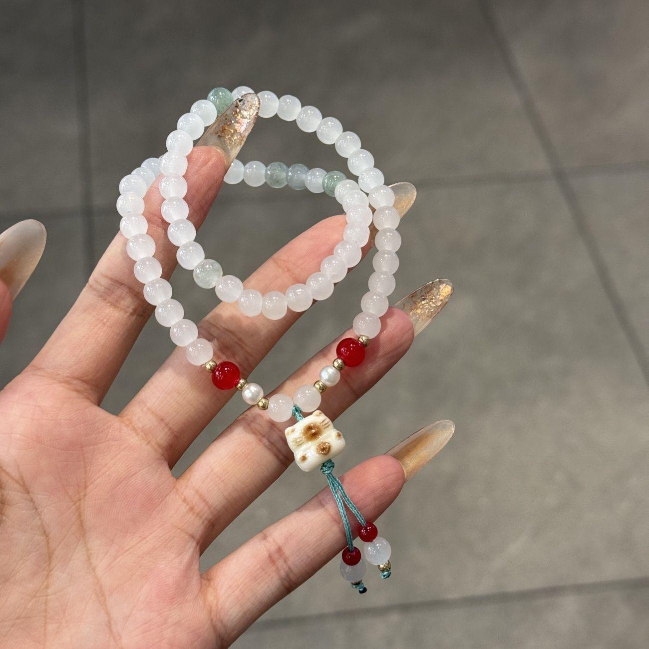 Triple-Circle Cute Cat Paw Bracelet – Soft, Sweet, and Perfect for Students or Couples, Ideal as a High-Value Gift for Best Friends.
Triple-Circle Cute Cat Paw Bracelet – Soft, Sweet, and Perfect for Students or Couples, Ideal as a High-Value Gift for Best Friends.