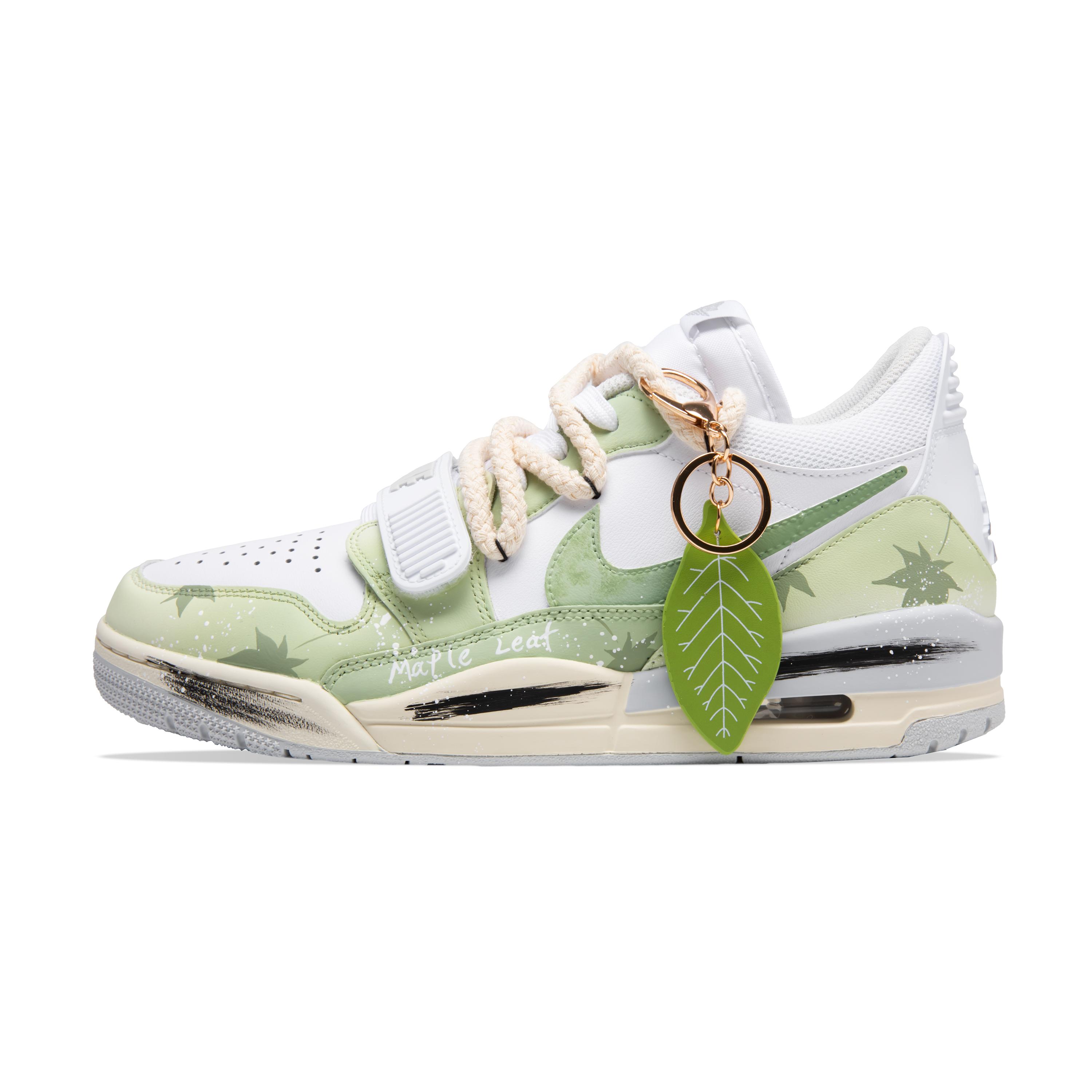 Jordan Legacy 312 One Leaf Knows Autumn Abrasion Resistant Low top Vintage Basketball Shoes Men s Light Green HJ9199-111(Team348-) 44.5
Jordan Legacy 312 One Leaf Knows Autumn Abrasion Resistant Low top Vintage Basketball Shoes Men s Light Green HJ9199-111(Team348-) 44.5