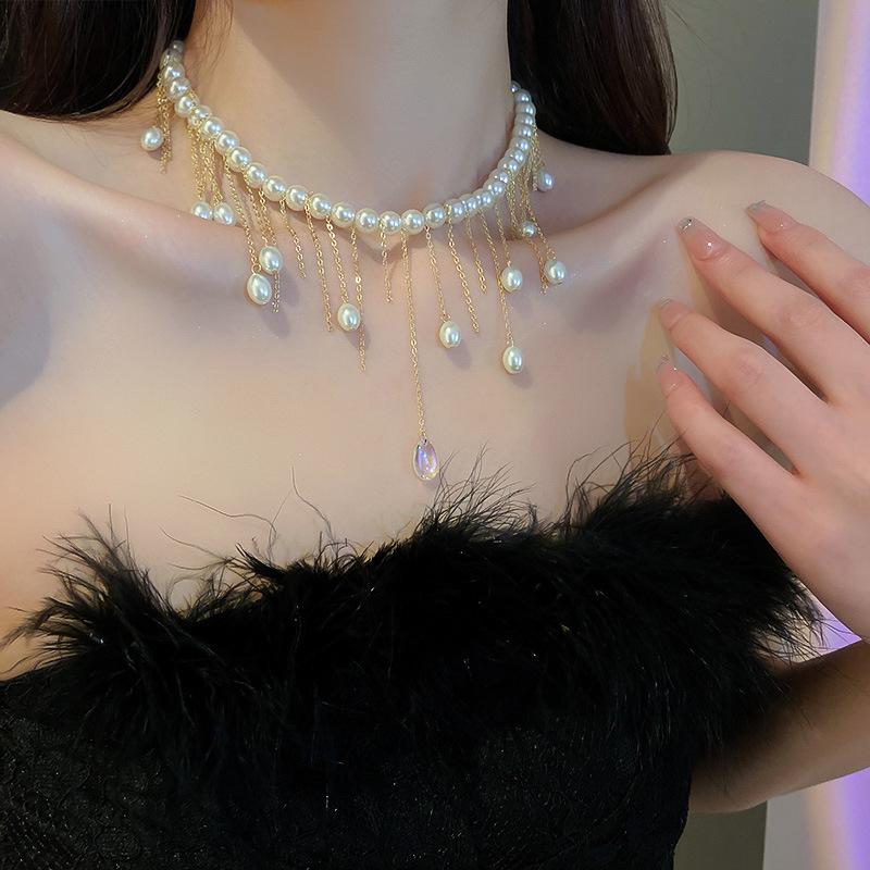 Retro water drop pearl fringed necklace accessories high sense fashion exquisite collarbone chain temperament necklace accessories
Retro water drop pearl fringed necklace accessories high sense fashion exquisite collarbone chain temperament necklace accessories