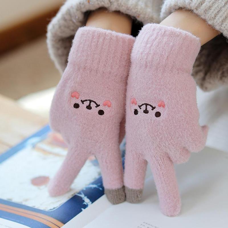 New cute smiley face thickened five fingers velvet cold-proof cycling writing wholesale
New cute smiley face thickened five fingers velvet cold-proof cycling writing wholesale