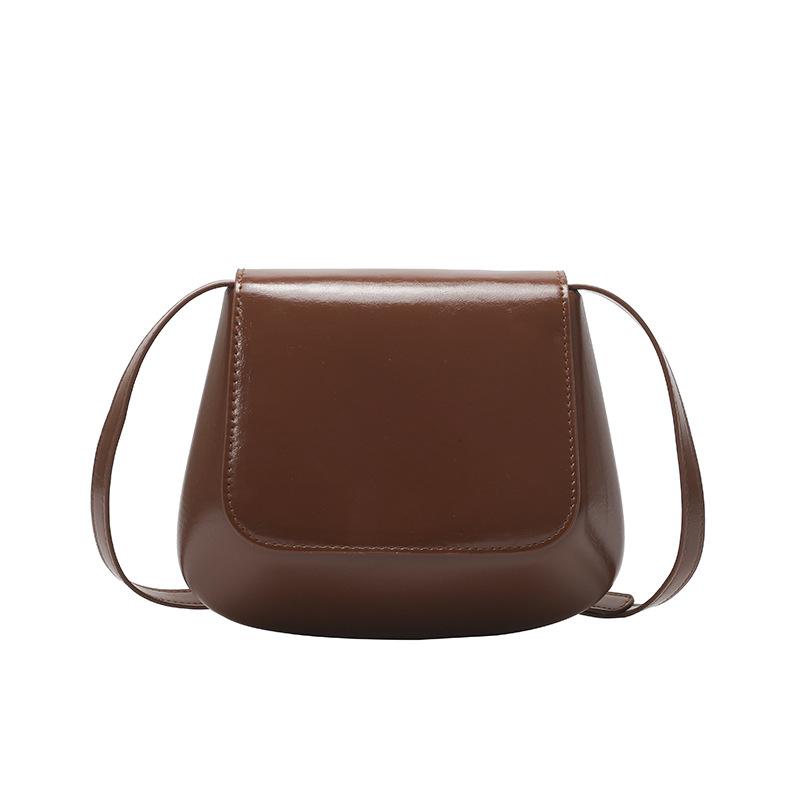 New bag women s simple solid color chestnut bag niche design commuter saddle bag crossbody small square bag women коричневий
New bag women s simple solid color chestnut bag niche design commuter saddle bag crossbody small square bag women коричневий